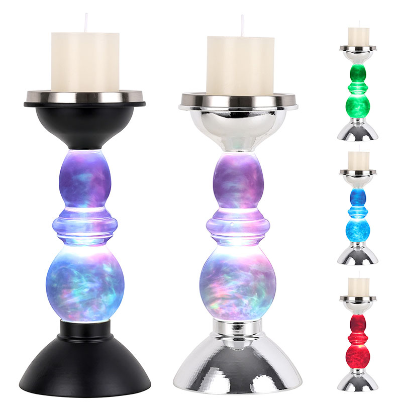 மெழுகுவர்த்தி நிழலுடன் மேகமூட்டமான இரவு விளக்கு